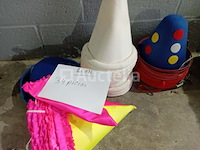 Set van 7 borsalino-hoeden - nieuw set van 3 st. patrick's day-hoeden set van 34 diverse carnavalshoeden - nieuw set van 21 diverse carnavalshoeden - nieuw set van 23 diverse carnavalshoeden - afbeelding 3 van  5