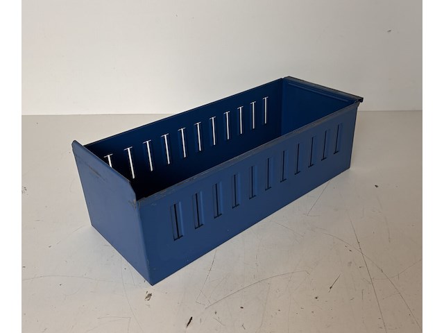 Set van 70 gebruikte metalen schafer magazijnbakken - afbeelding 2 van  5