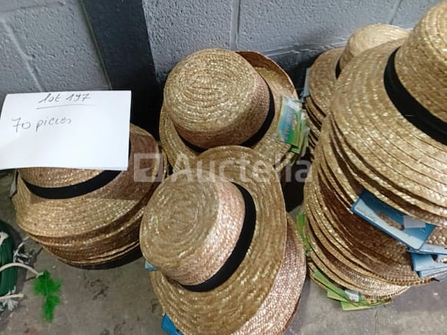 Set van 70 strohoeden - nieuw - afbeelding 1 van  1