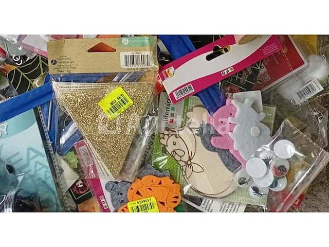 Set van 76 pakketten met diverse kortingsartikelen - nieuwe set van 17 overige kortingsartikelen - nieuwe set van 30 diverse kortingsartikelen - nieuwe set van 45 servies - nieuwe set van 40 diverse kortingsartikelen - nieuwe set van 20 diverse kortingsartikelen - nieuwe set van 20 overige kortingsartikelen - nieuw - afbeelding 1 van  3