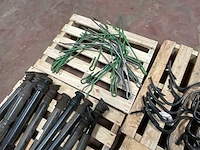 Set van 77 reserveonderdelen voor de amazone zaaimachine – buizen, trechters, balgen, flexi-vingers en tanden. diverse landbouw - afbeelding 9 van  9
