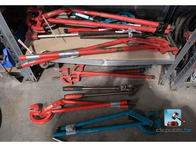 Set van buigmachines - afbeelding 1 van  6