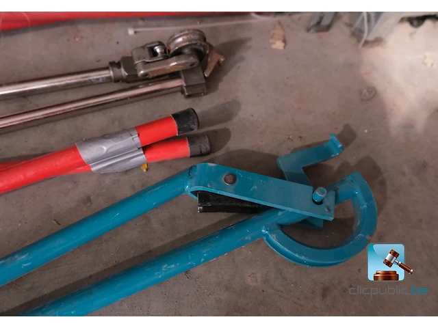 Set van buigmachines - afbeelding 3 van  6