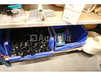 Set van diverse elektrische apparatuur (grote aantal) - afbeelding 5 van  17