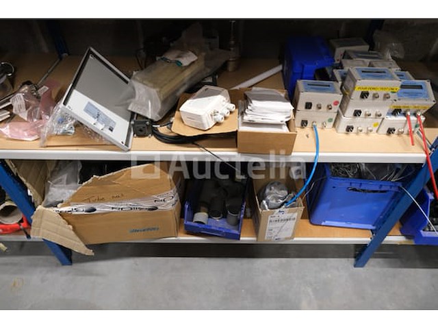 Set van diverse elektrische apparatuur (grote aantal) - afbeelding 12 van  17