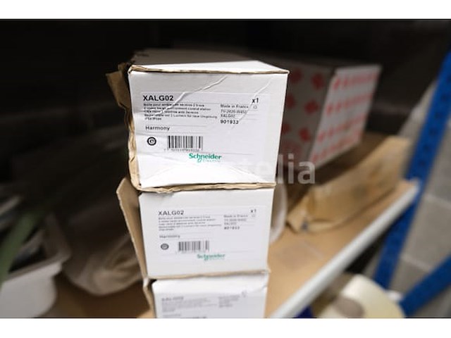 Set van diverse elektrische apparatuur (grote aantal) - afbeelding 14 van  17