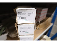 Set van diverse elektrische apparatuur (grote aantal) - afbeelding 14 van  17