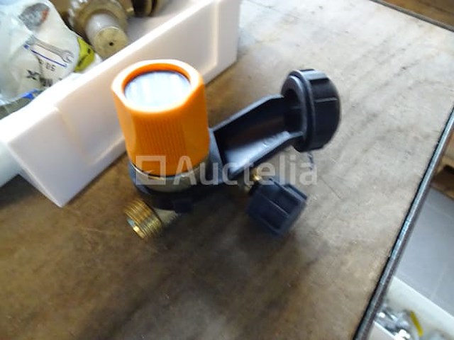 Set van diverse verwarmingsaccessoires - afbeelding 14 van  14