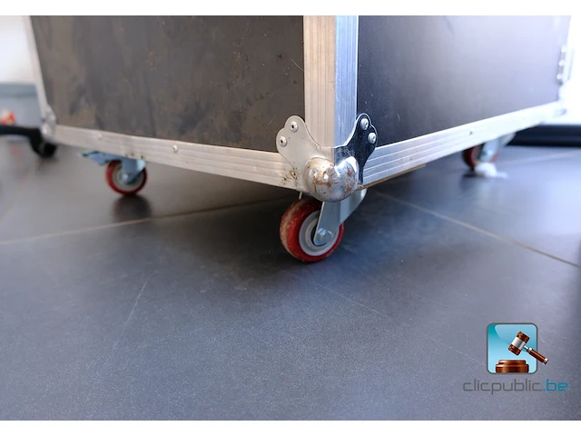Set van flightcases - afbeelding 8 van  13