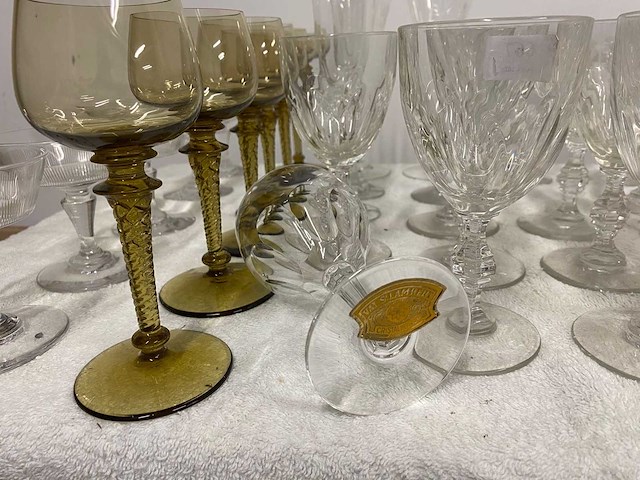 Set van glazen en kristal - afbeelding 7 van  8