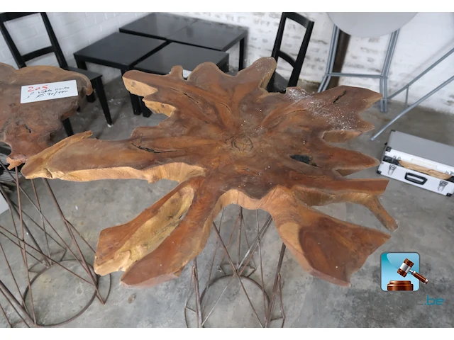 Set van hoge tafels - afbeelding 2 van  5