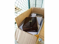 Set van houten kisten