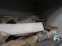 Set van kasten met inhoud - afbeelding 5 van  20