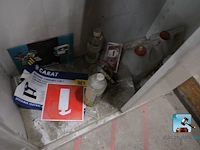 Set van kasten met inhoud - afbeelding 13 van  20