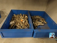 Set van kasten met inhoud - afbeelding 16 van  20