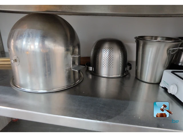 Set van kookpotten en kooktoestellen - afbeelding 5 van  10