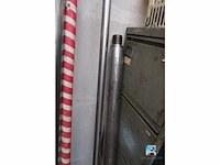 Set van metalen kasten met inhoud - afbeelding 4 van  9