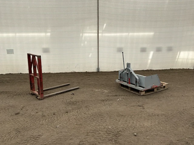 Set van palletvork en kipbak - afbeelding 7 van  13