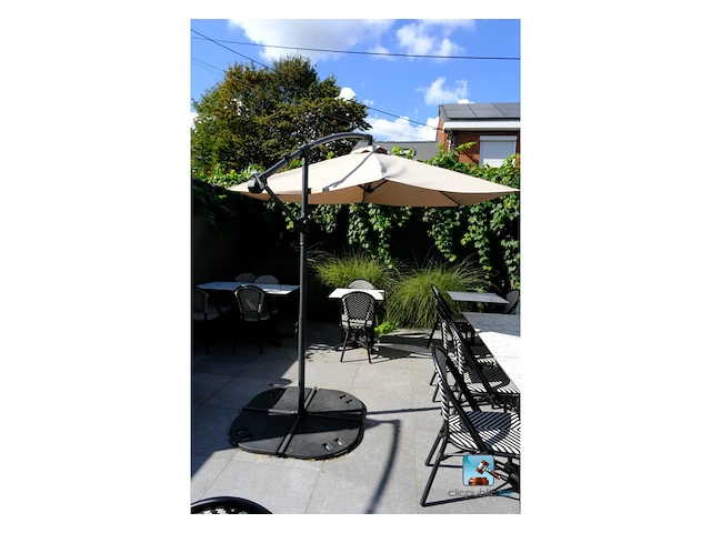 Set van parasols - afbeelding 1 van  6
