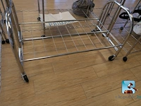Set van planken en kledingrek met inhoud - afbeelding 8 van  10