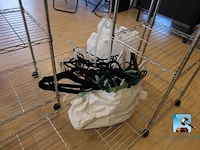 Set van planken en kledingrek met inhoud - afbeelding 10 van  10