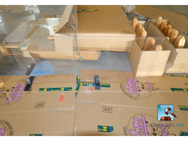 Set van plexiglas wanden - afbeelding 3 van  6