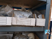 Set van rekken met inhoud - afbeelding 45 van  51