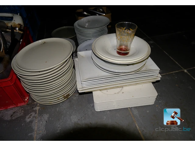 Set van servies en bestek - afbeelding 9 van  16