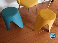 Set van stoelen en krukken - afbeelding 4 van  6