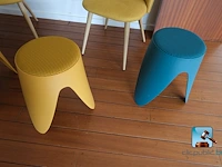 Set van stoelen en krukken - afbeelding 5 van  6