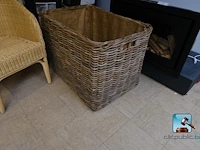 Set van stoelen en manden - afbeelding 5 van  9