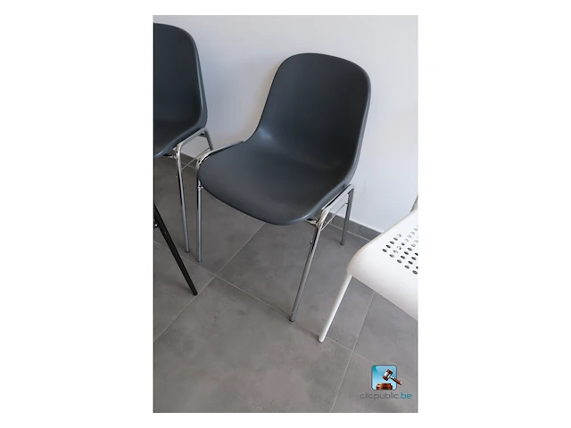Set van stoelen - afbeelding 3 van  5