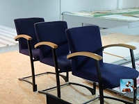 Set van stoelen - afbeelding 3 van  4