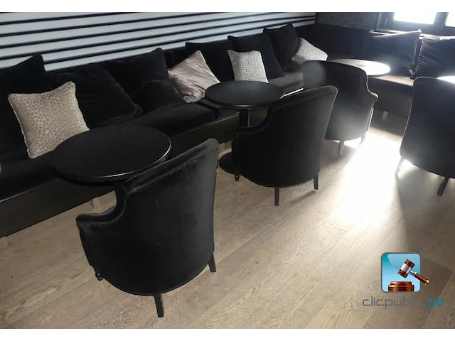 Set van tafels en fauteuils - afbeelding 2 van  7