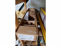 Set van veiligheidsbarrières - afbeelding 2 van  7