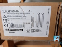 Set van veiligheidsbarrières - afbeelding 3 van  7