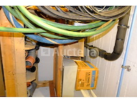 Set van verschillende buizen, leidingen en fittingen - afbeelding 16 van  27