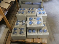 Set van verschillende elektrische kasten - afbeelding 5 van  6
