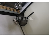 Set van verschillende gebruiksvoorwerpen - afbeelding 1 van  12