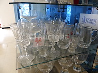 Set van verschillende glazen + plank - afbeelding 10 van  15