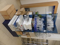 Set van verschillende glazen + plank - afbeelding 13 van  15