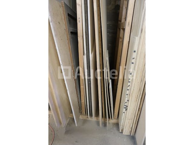 Set van verschillende houten panelen - afbeelding 7 van  10
