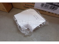 Set van verschillende legrand-trunking - afbeelding 7 van  7