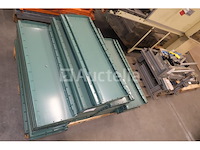 Set van verschillende metalen onderdelen - afbeelding 3 van  6