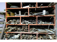 Set van verschillende metalen profielen - afbeelding 1 van  13