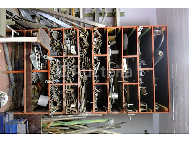 Set van verschillende metalen profielen - afbeelding 11 van  13