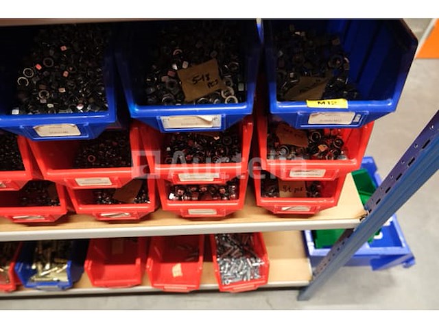 Set van verschillende schroeven en bouten - afbeelding 10 van  43