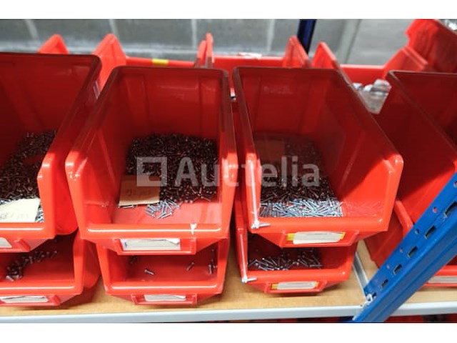 Set van verschillende schroeven en bouten - afbeelding 17 van  43