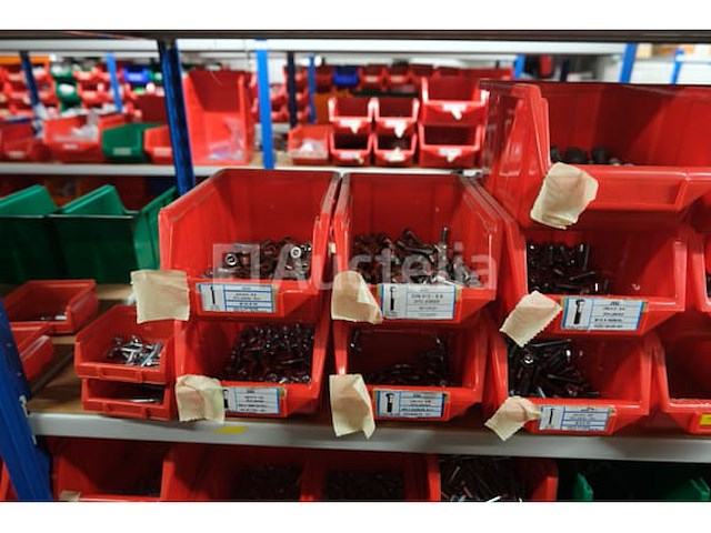 Set van verschillende schroeven en bouten - afbeelding 20 van  43