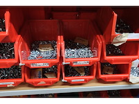 Set van verschillende schroeven en bouten - afbeelding 22 van  43